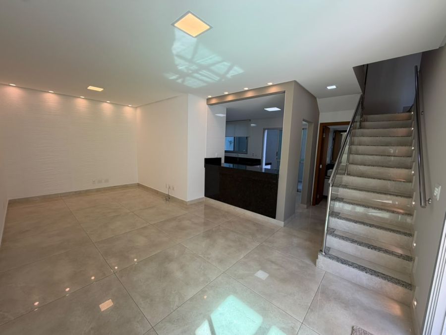 Casa em Condomínio - Venda - Centro - Contagem - MG