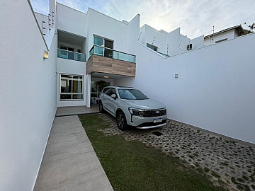 Casa Geminada � Venda